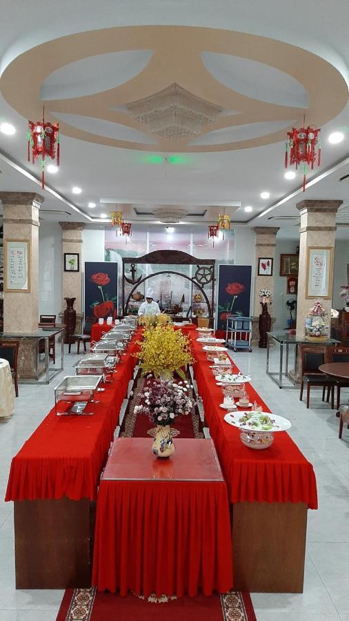 Phuc Ngoc Hotel Rạch Gia Exteriör bild