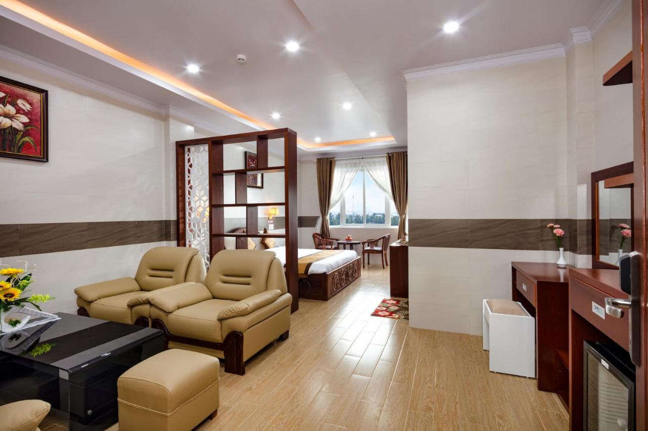 Phuc Ngoc Hotel Rạch Gia Exteriör bild