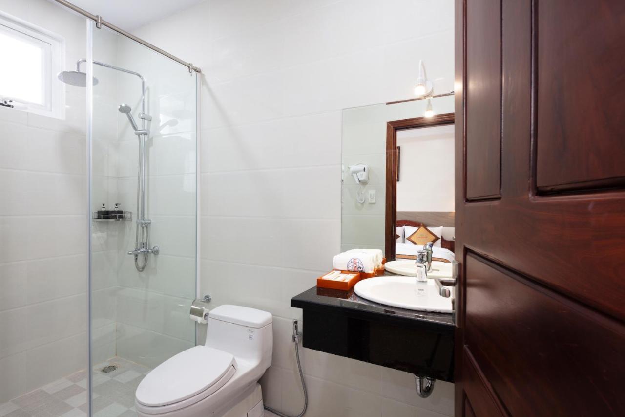 Phuc Ngoc Hotel Rạch Gia Exteriör bild