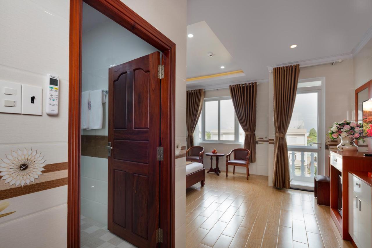 Phuc Ngoc Hotel Rạch Gia Exteriör bild