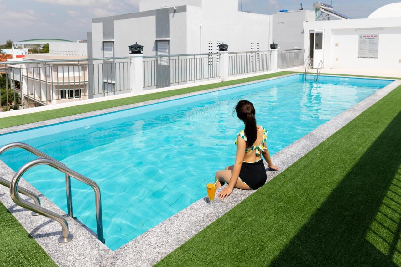 Phuc Ngoc Hotel Rạch Gia Exteriör bild